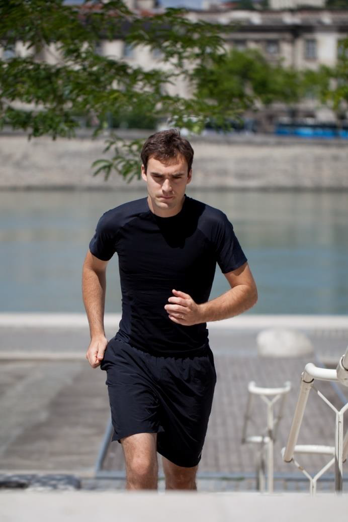 D-Shirt porté en situation de course à pied (image tirée du site teamsporteco.fr)