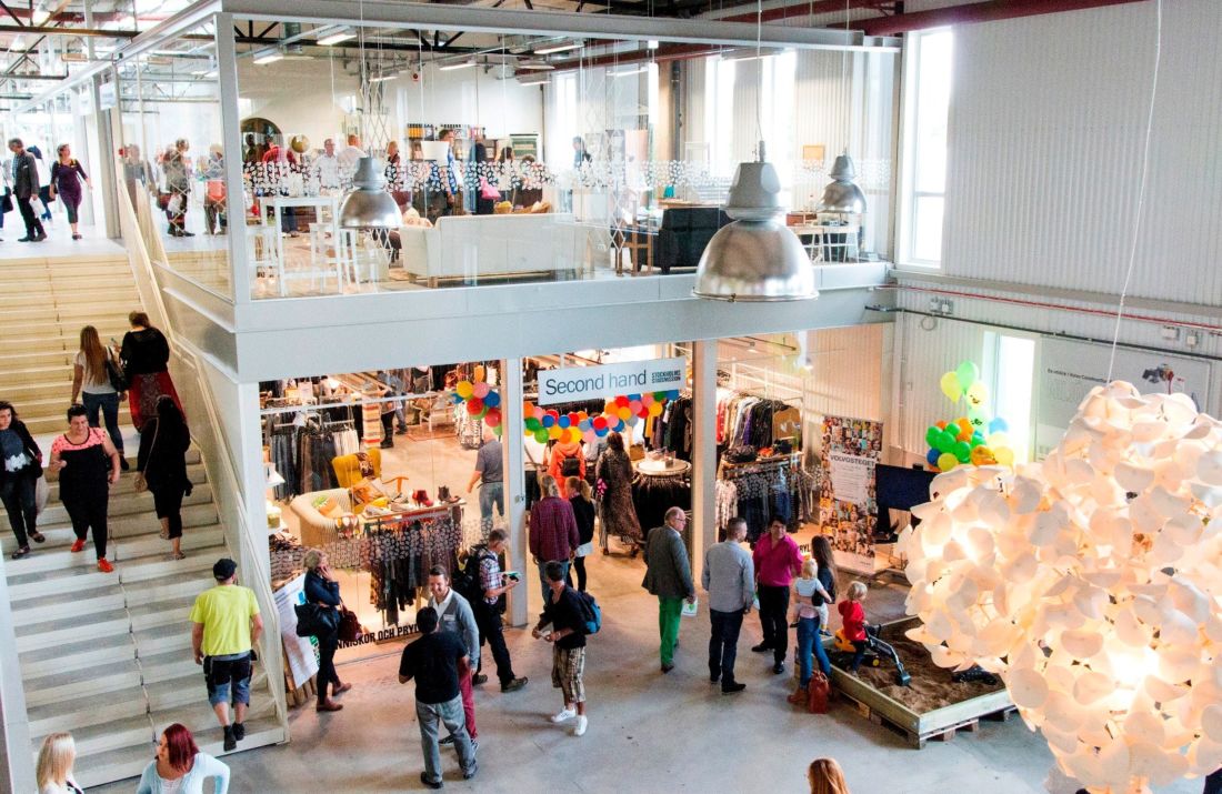 Centre commercial Retuna dediée à aux produits de seconde main